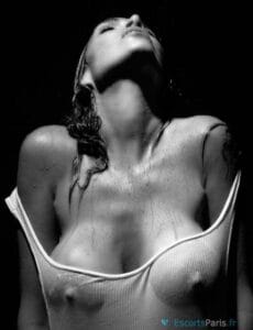 b8abba56 1591654999 532 230x300