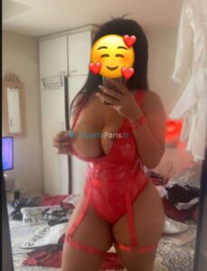 bonjour je suis lea je me trover a paris 1699466966 660 e 229x300