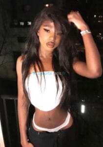 modele photo escorte 1659487514 284 e 211x300