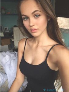 67aec694 1591694155 670 225x300