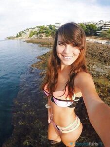 ad0599d8 1591692689 527 226x300