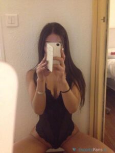 bc8f40ee 1591796138 784 225x300