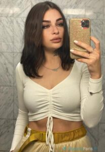 emily af 1627061503 392 e 207x300