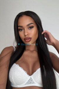 gloria 1687446110 901 e 200x300