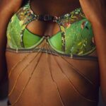 mae morgan courtisane 1627915132 823 e 150x150