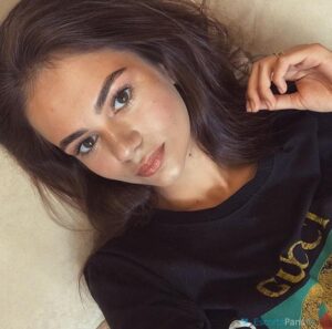 mila 1606124518 924 e 300x297