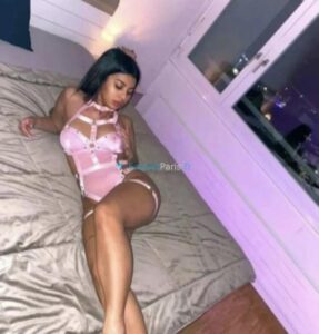 new girl in france party girl 1708257788 562 e 287x300