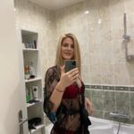 sexy blonde 1592393214 752 e 150x150