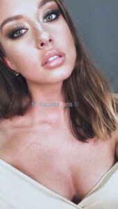 young model 1665403607 631 e 170x300